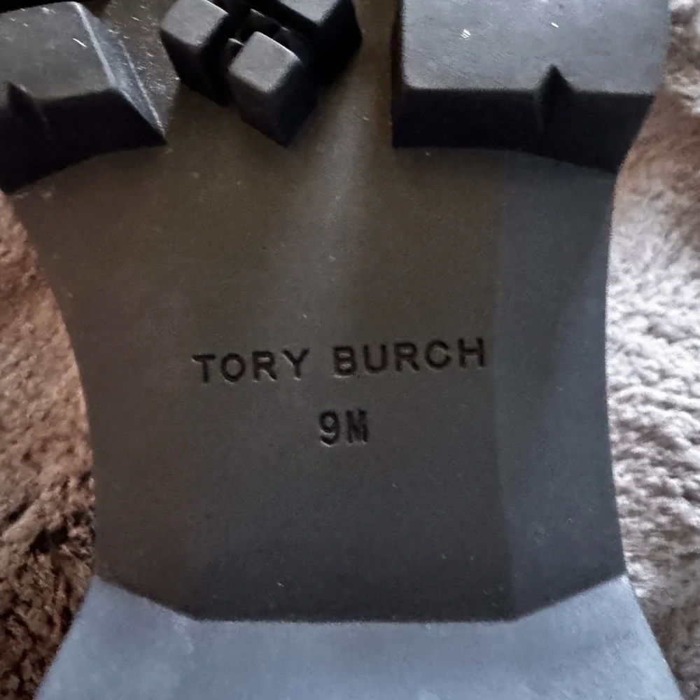 Tory Burch Black Sole with Logo - Picture 6 of 8